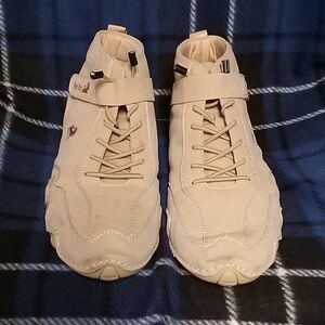 Men's Red Ram Beige High-Top Sneakers